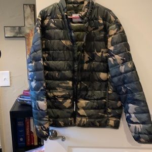 Light weight jacket like new